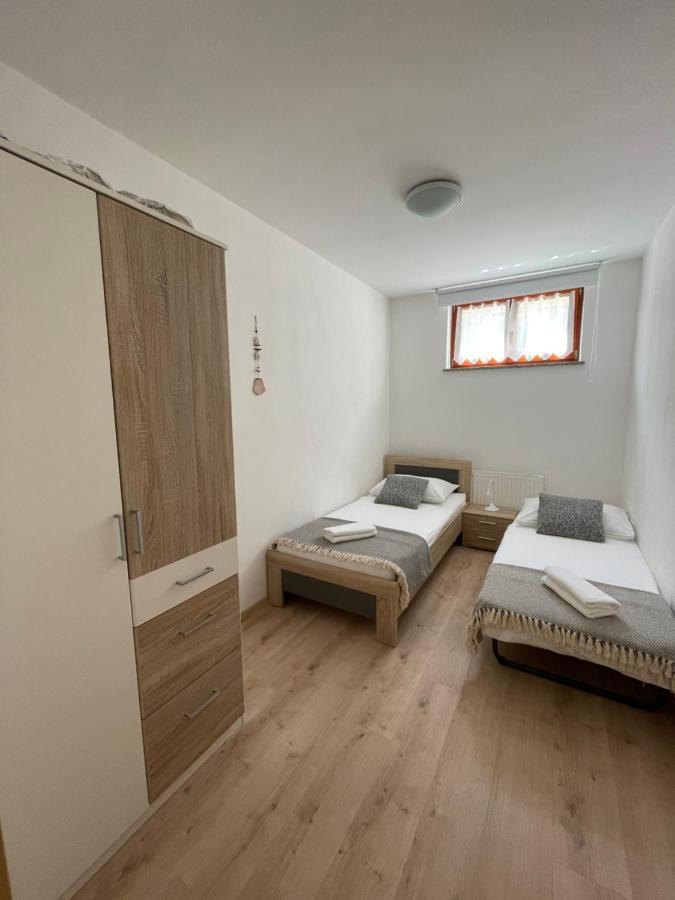 Apartment Sotlar Изола Екстериор снимка